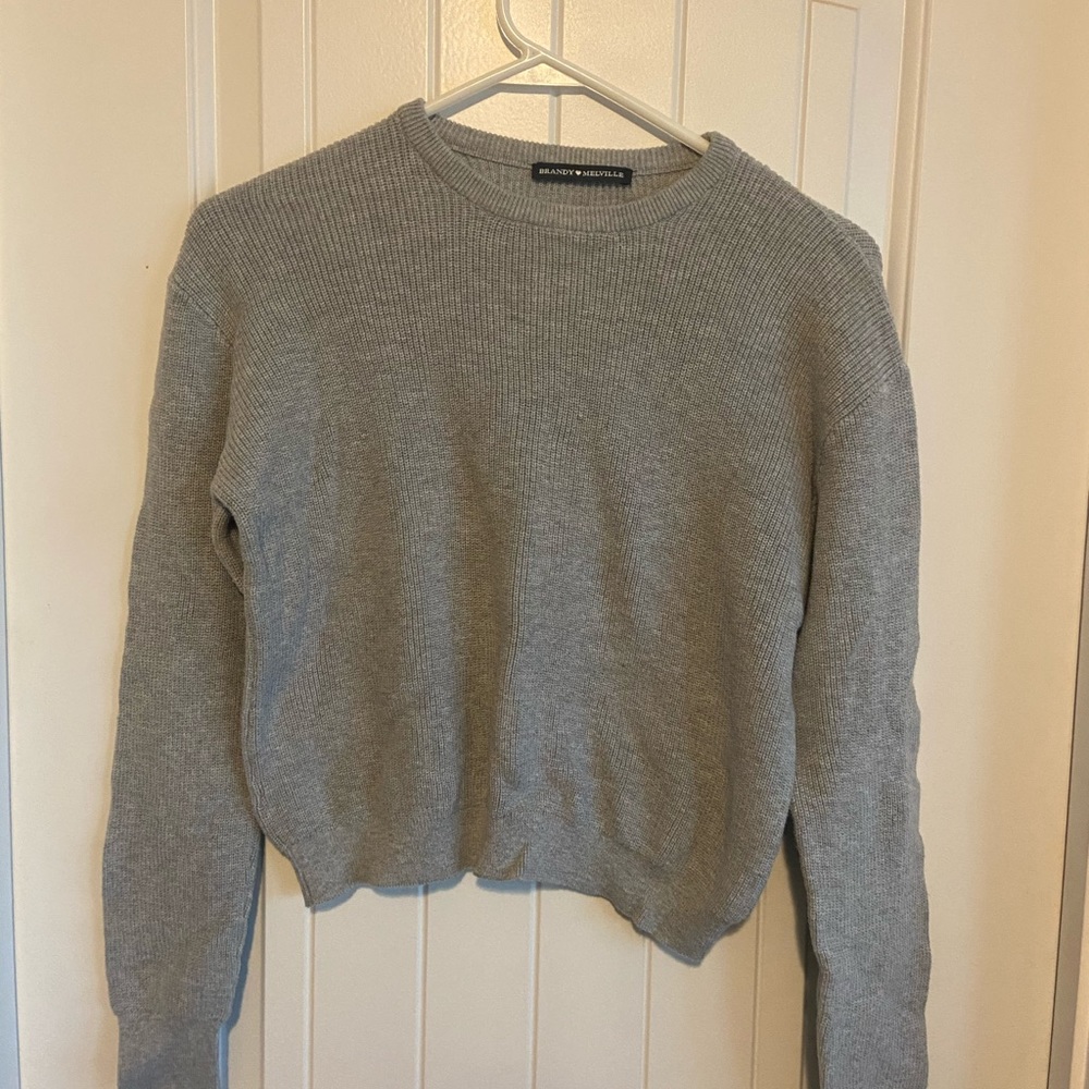 Brandy Melville sweater